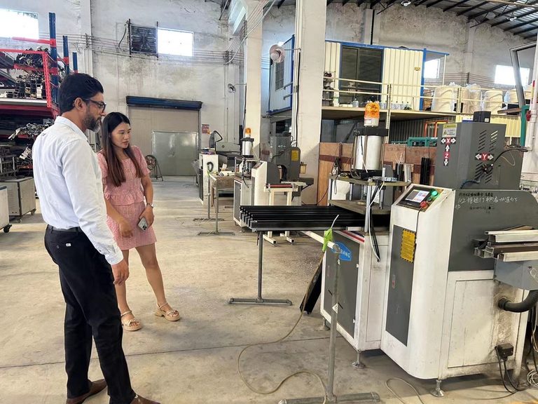 GAZLL on a factory visit in China
